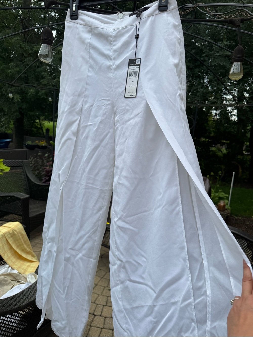 BCBGMaxAzria White Wide-Leg Split Panel Pants
